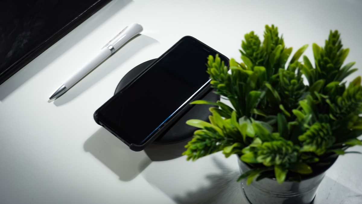 Spigen ArcField MagSafe Draadloze Oplader